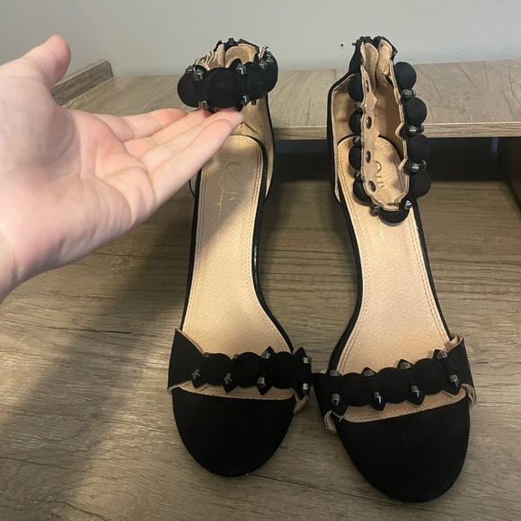 Olivia Ferguson Black Microsuede Stiletto Heels - Picture 6 of 8